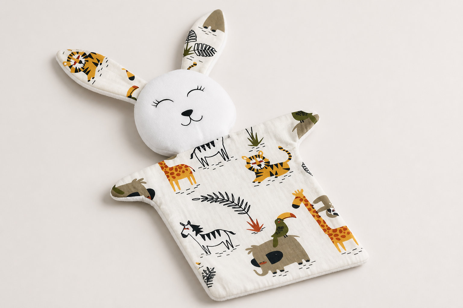 Le doudou lapin animaux de la savane : un voyage sensoriel