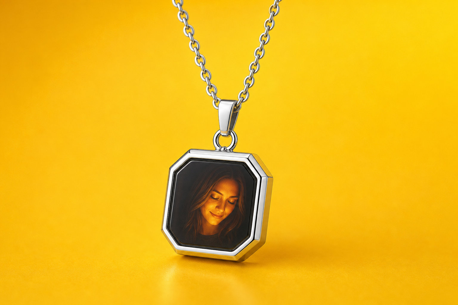 Pendentif photo thermique - La magie d'un amour qui se révèle