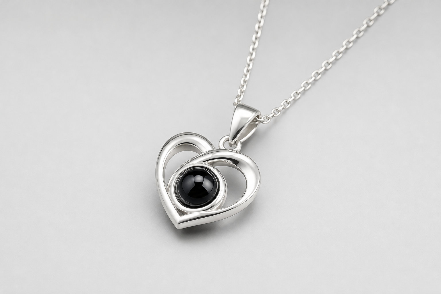 Le Pendentif Cœur qui bat au rythme de vos souvenirs