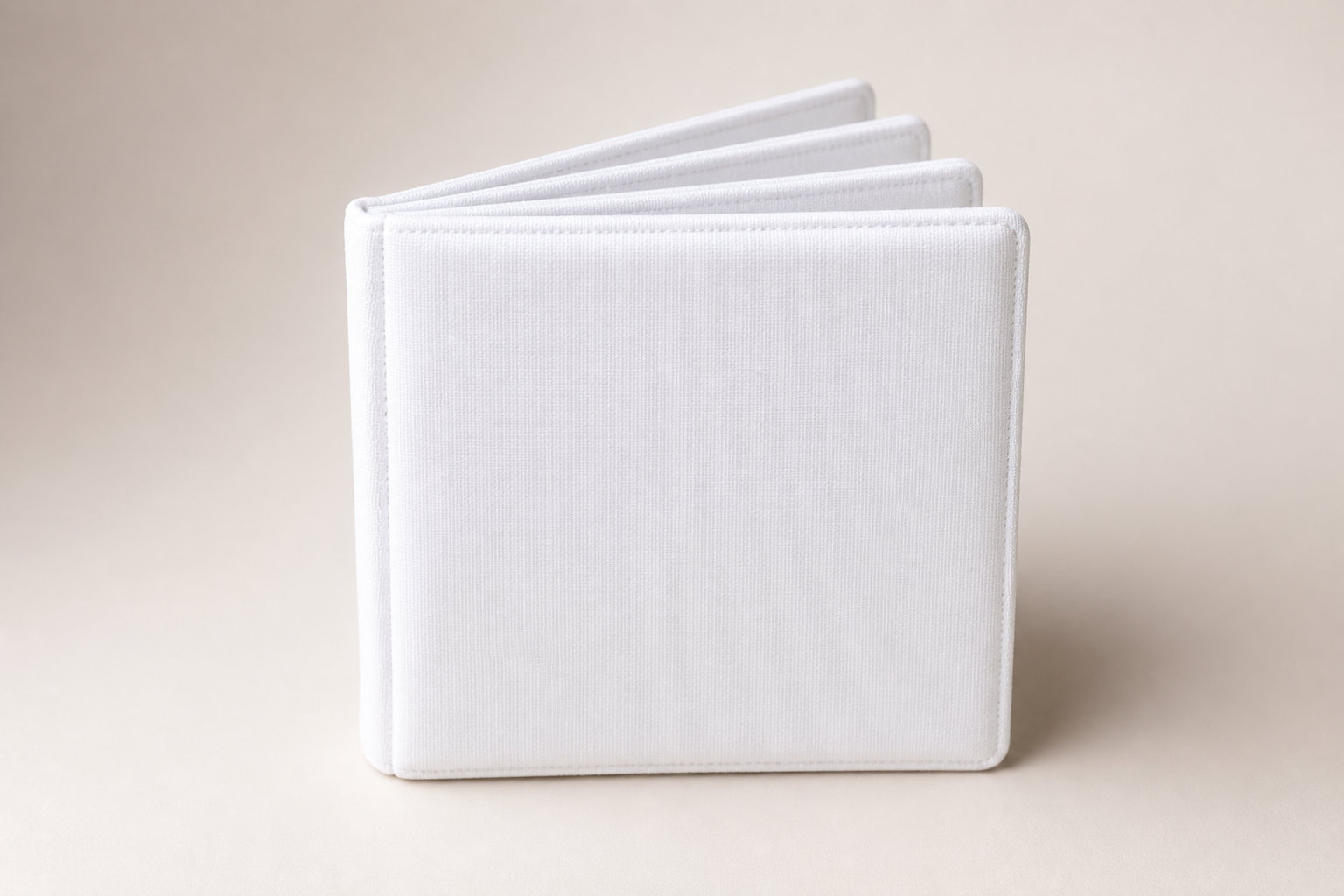 Livre imagier tissu Premiers Repas - Classique édition : le rituel de la table
