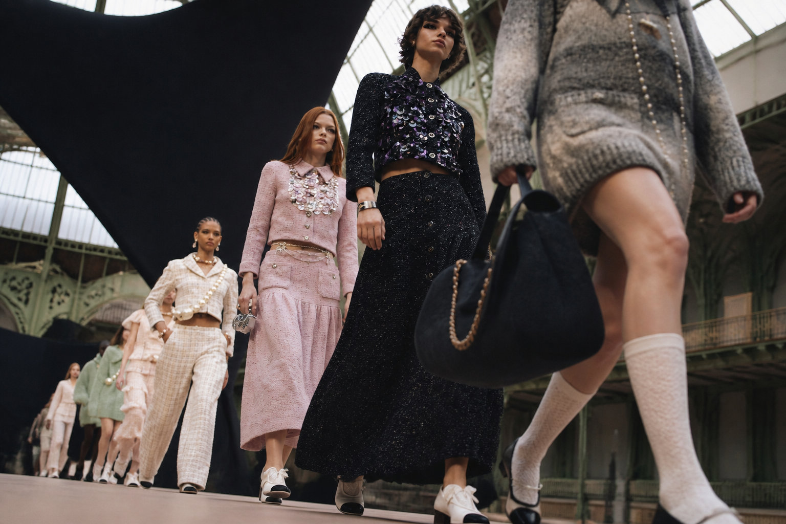 Le calendrier de la fashion week 2025 pour ne pas rater le spawn