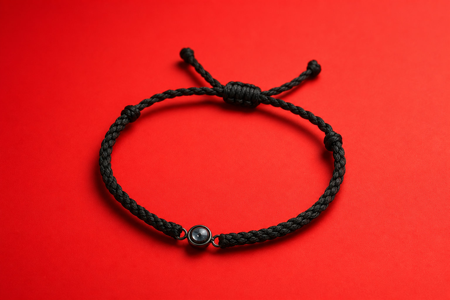 Bracelet tressé : l'authenticité d'un souvenir projeté