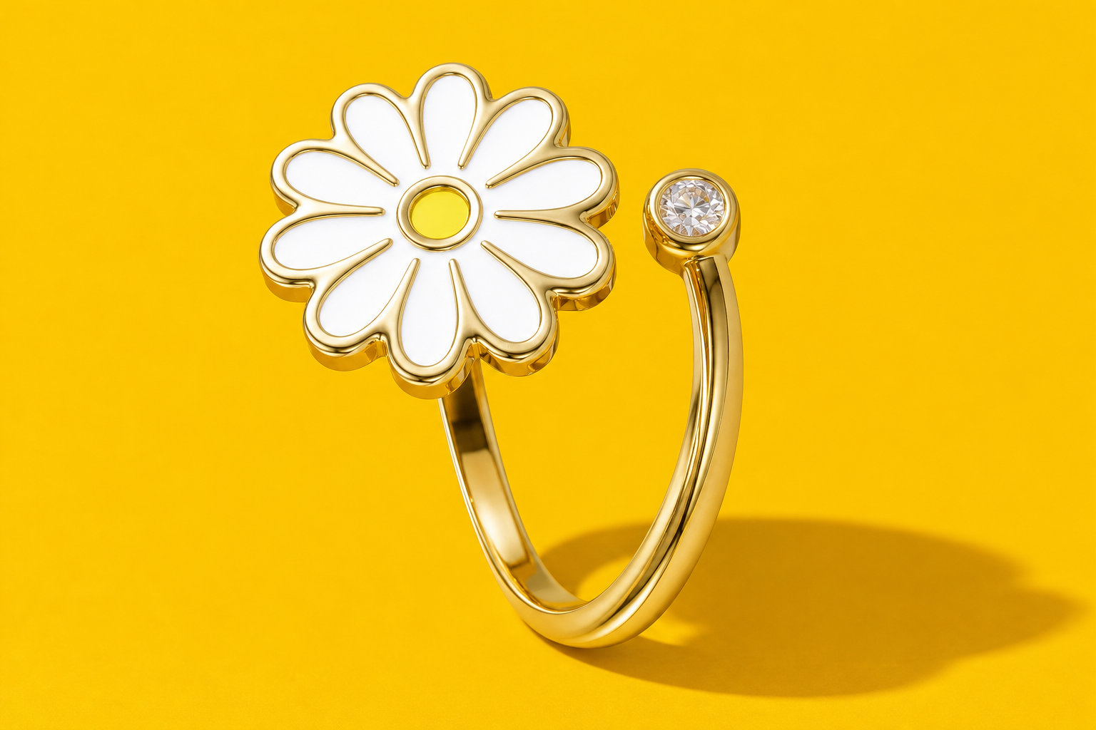 3 atouts de la bague Tournesol : aussi radieuse qu'une aube, aussi calme qu'un port