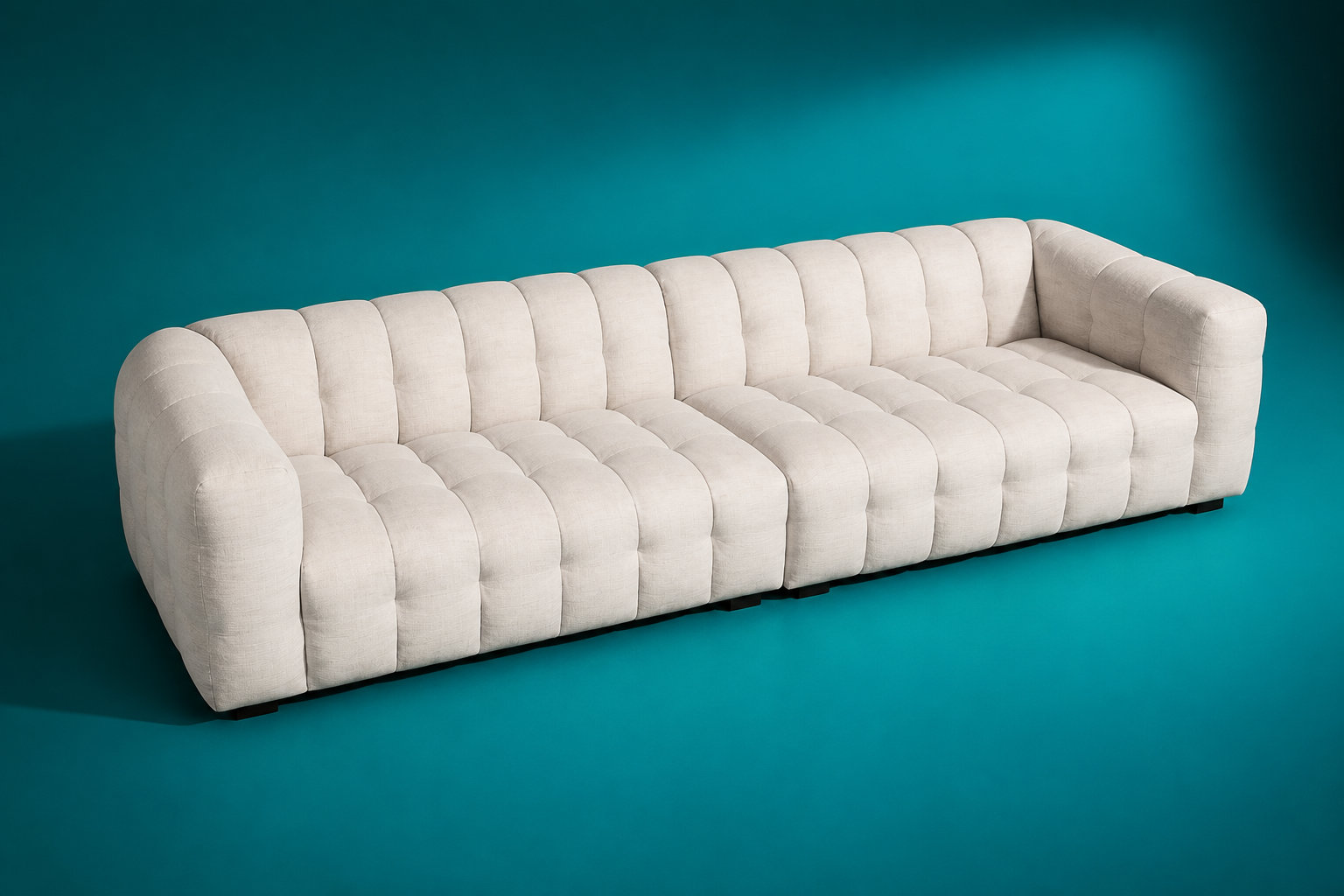 Silhouette arrondie et tissu beige sable : le charme du LILO