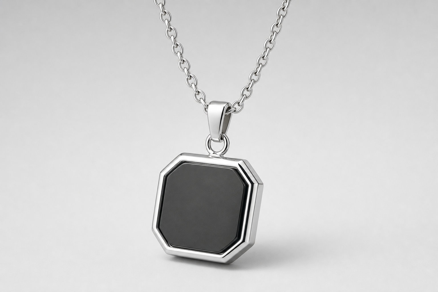Pendentif photo thermique et son secret révélé par la chaleur