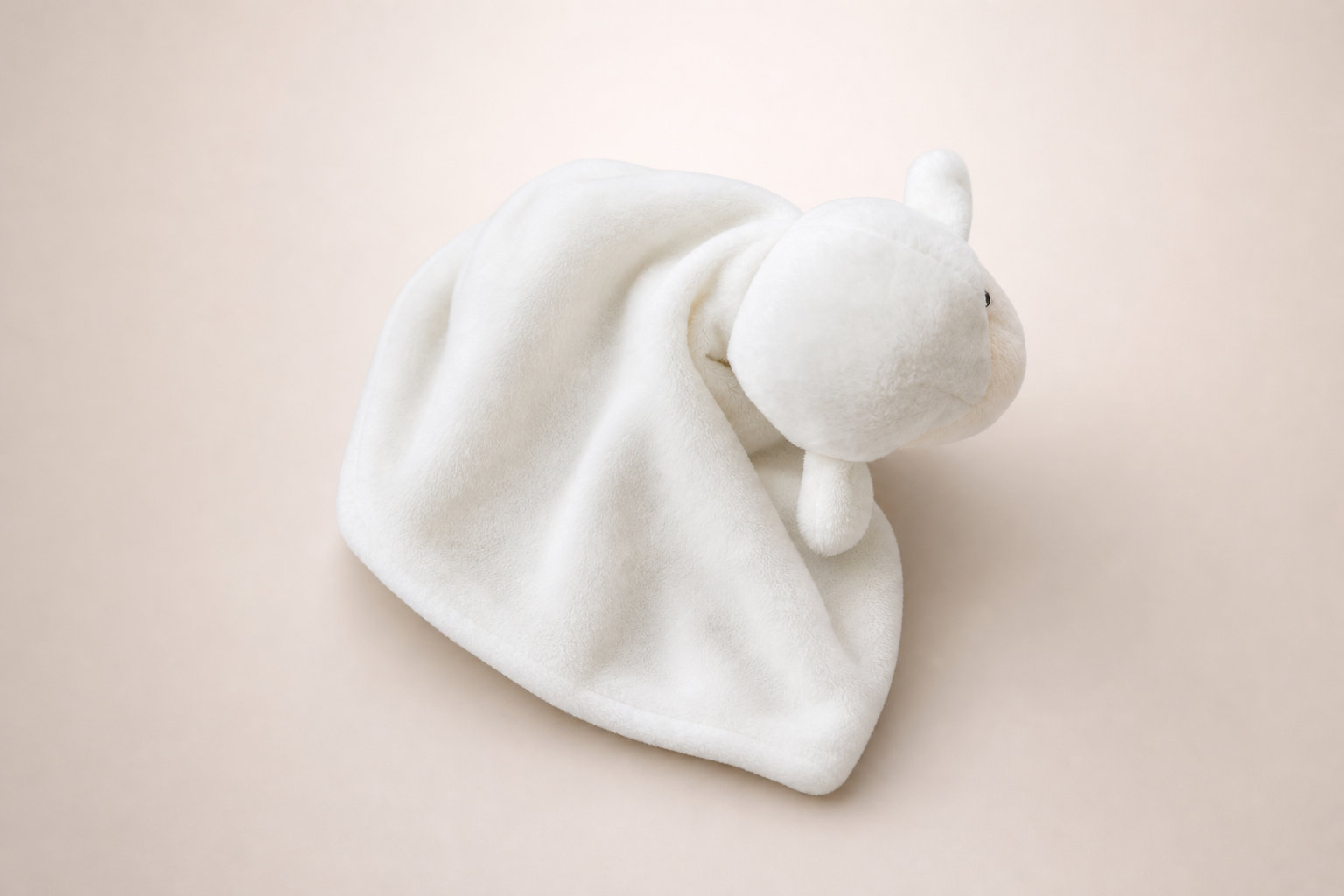 Doudou Mouton : une caresse de laine pour s'endormir