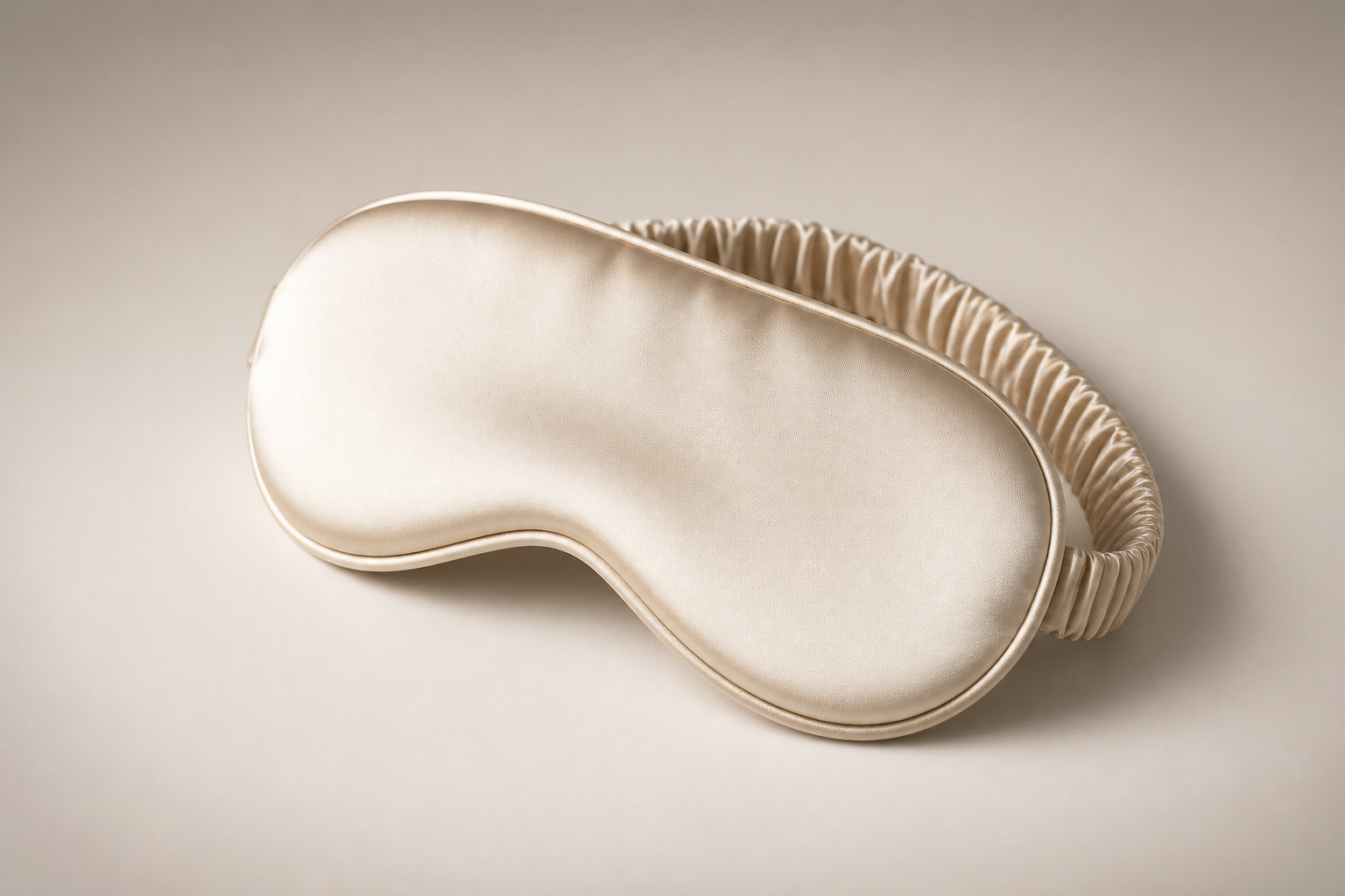 Masque de nuit en soie grade 6A pour votre confort