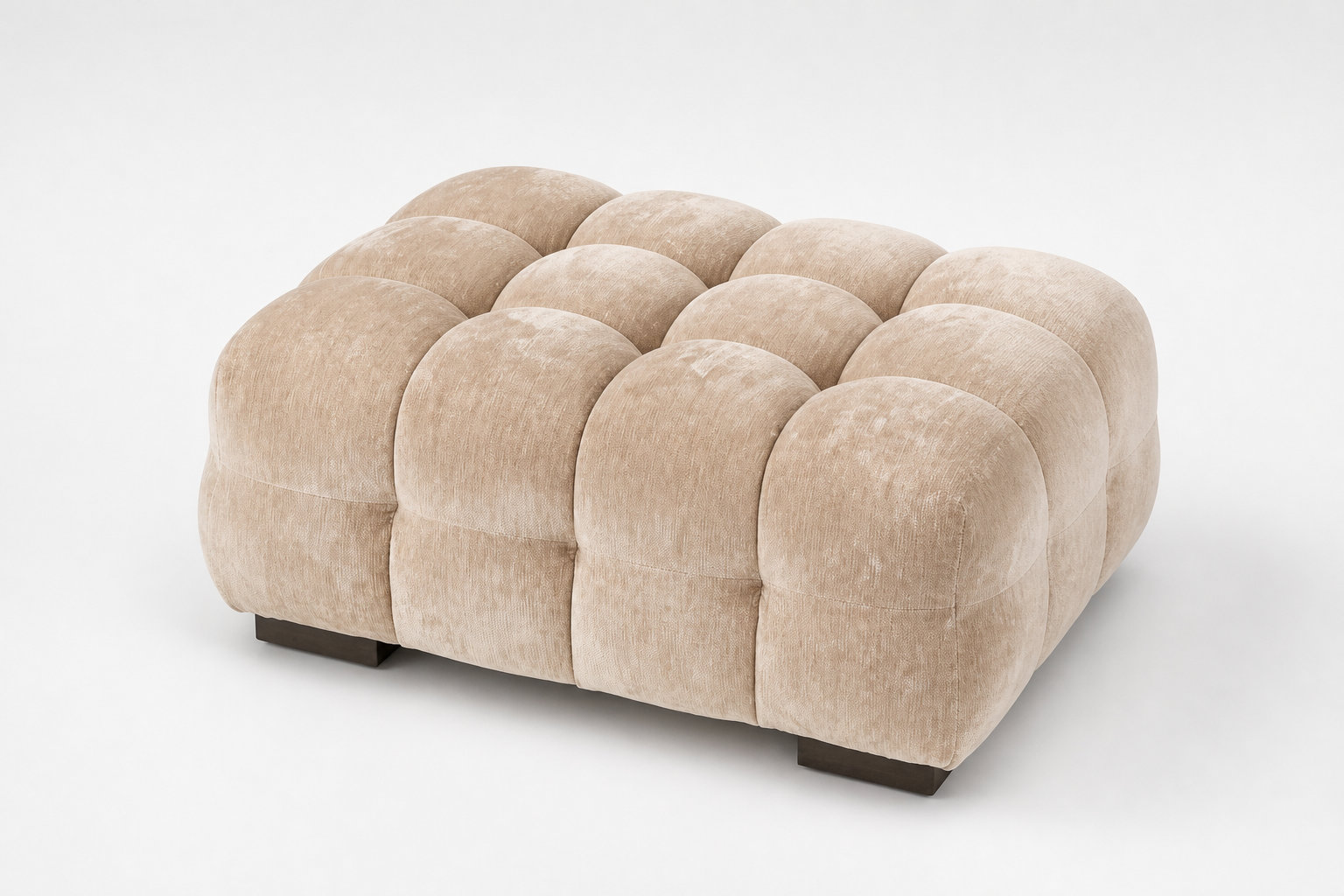 La douceur du velours beige latte LILO pour une atmosphère feutrée