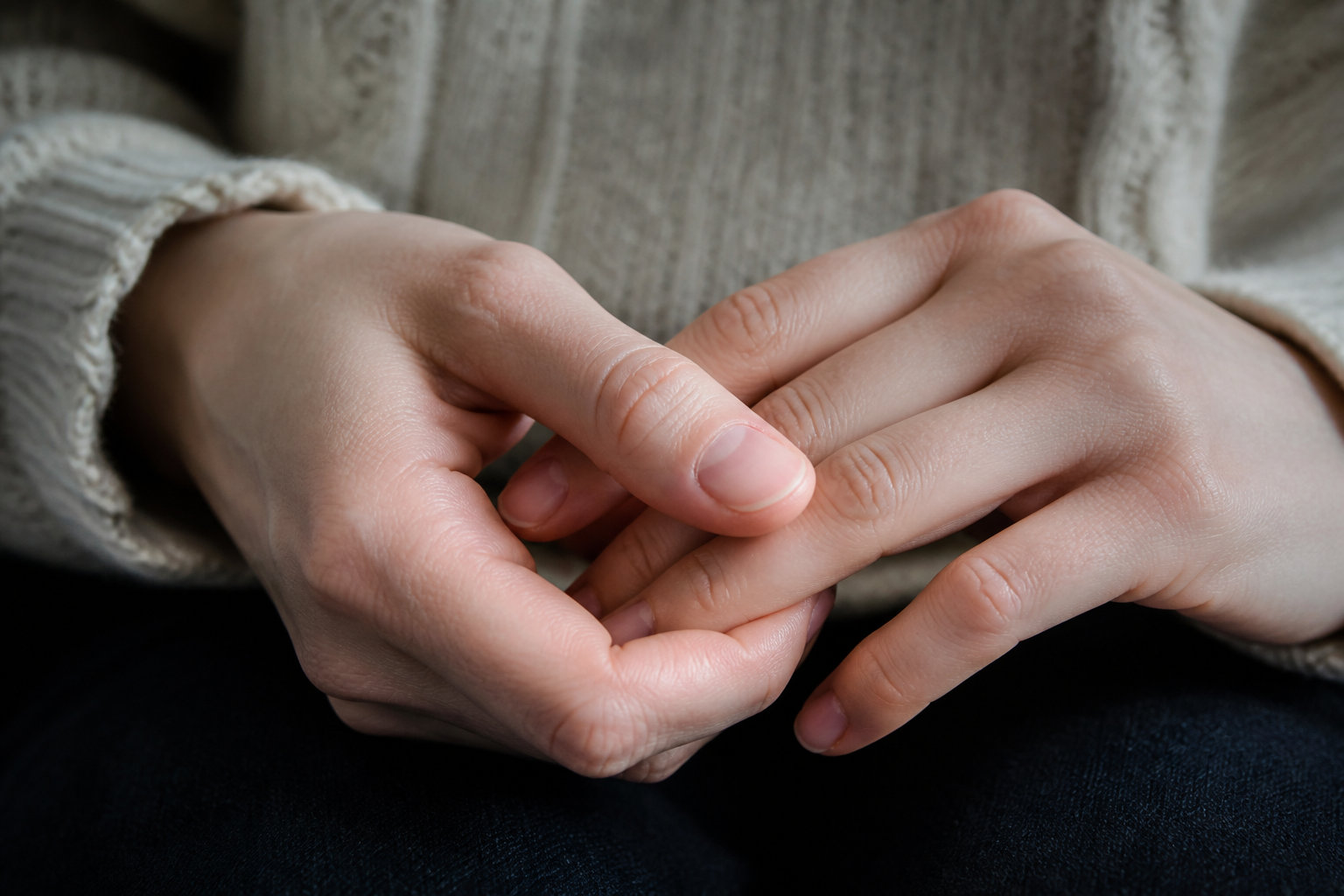 Comment apaiser vos émotions grâce à vos mains ?