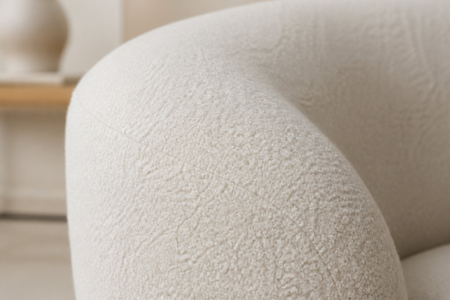 Comment marier les textures et accessoires aux lignes fluides ?