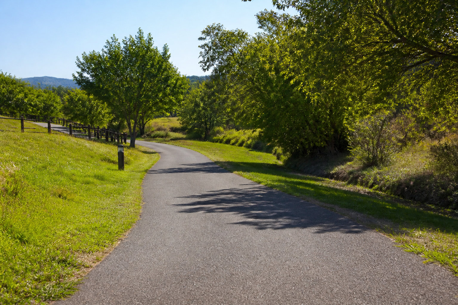 How Does the Outdoor Lifestyle Impact Daily Family Routines?