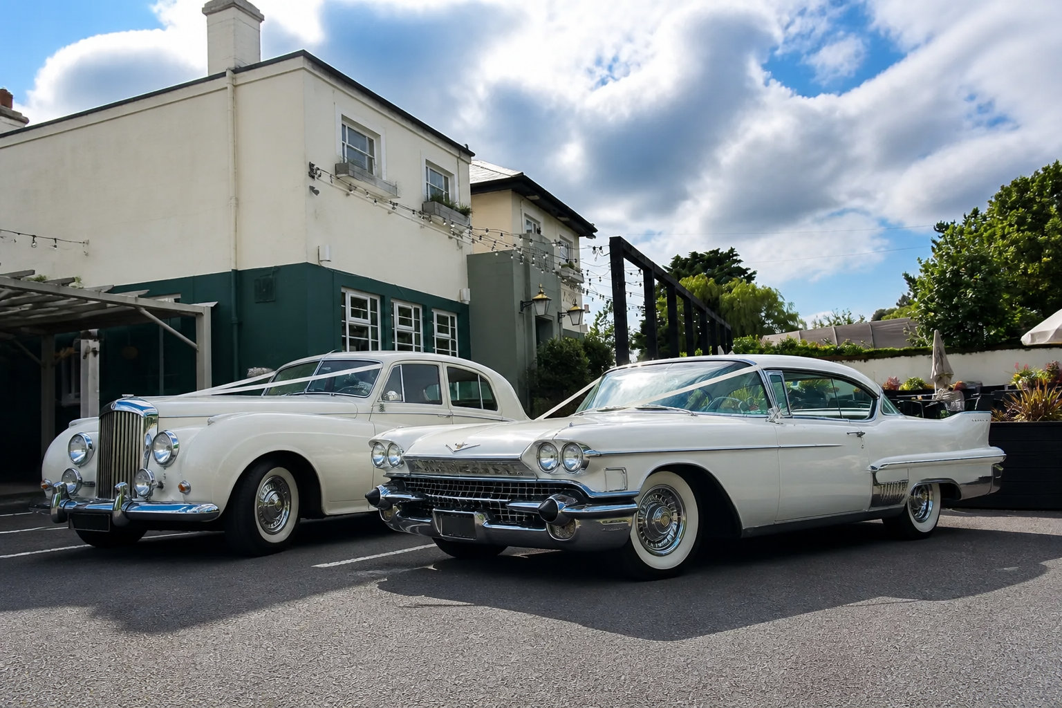 Alquiler de coches para eventos: elegancia y lujo en Madrid 2 Variedad de flotas para personalizar tu gran día