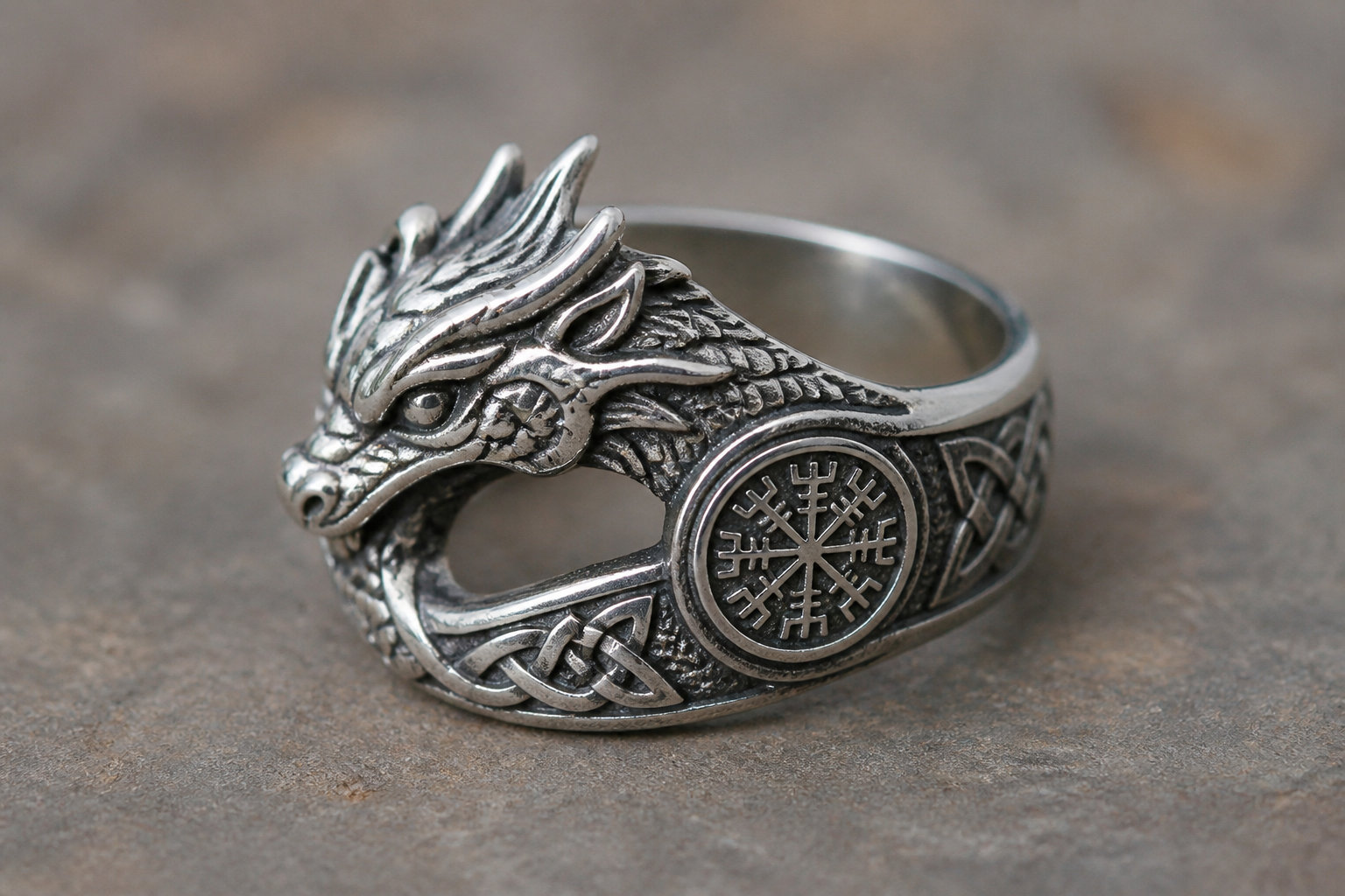 Bague Dragon Viking : fusionne tes mythes préférés