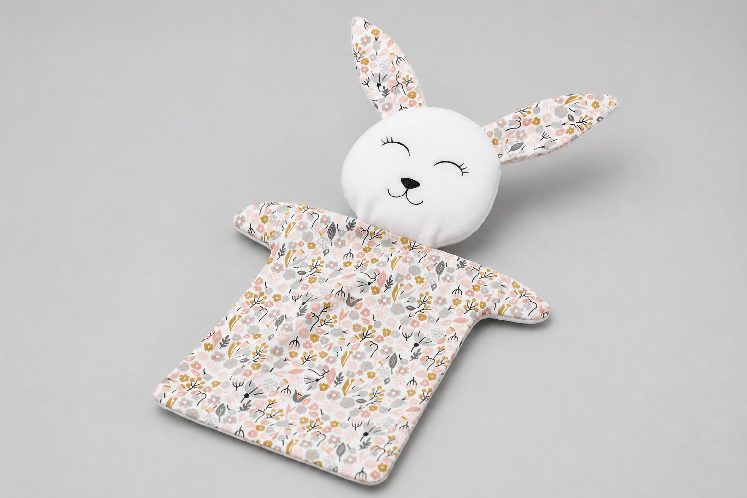 Doudou Lapin tissu Fleurs Rose, gris et or