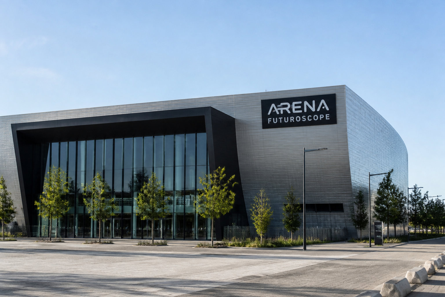 Quel est le nombre de places de l'Arena Futuroscope ? 🏟️