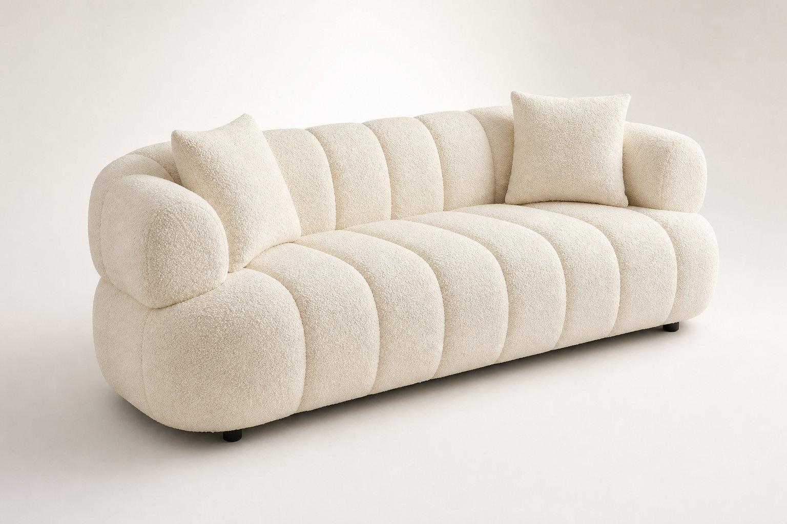 Canapé arrondi 3 places en tissu bouclette blanc cassé - COLIANI