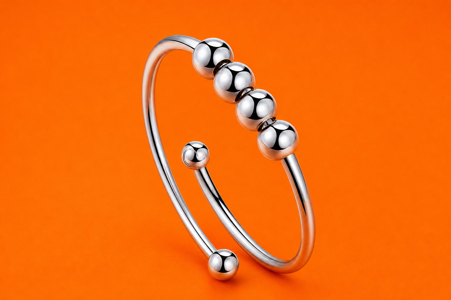Bague Anti-Stress Ajustable - Selene : la sérénité d'un anneau qui vous comprend